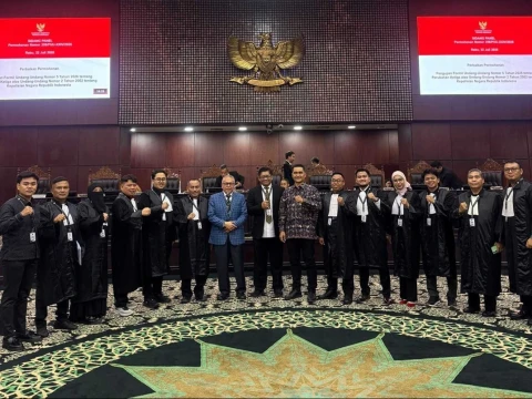 uji-definisi-advokat-dalam-kuhap-dari-perspektif-tiga-ahli