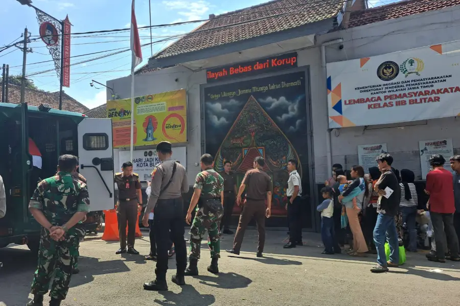 3-sipir-lapas-blitar-yang-diduga-peras-napi-koruptor-rp180-juta-belum-dijatuhi-sanksi