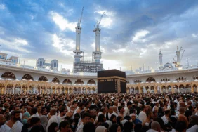 arab-saudi-luncurkan-visa-berlaku-satu-tahun,-jemaah-bisa-bolak-balik-umrah