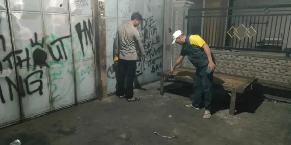 Dendam Asmara Ibu Kandung Berujung Carok Masal! 3 Pria di Sampang Bersimbah Darah Akibat Celurit
