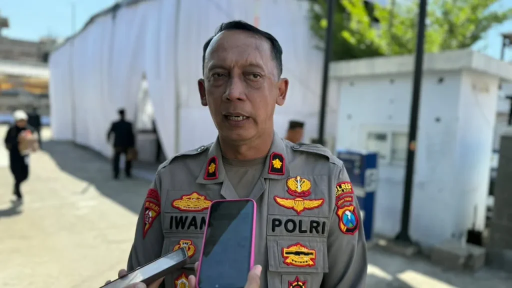 pemeriksaan-ketat-di-gor-jayabaya!-300-personel-gabungan-jaga-konser-ari-lasso-di-kediri