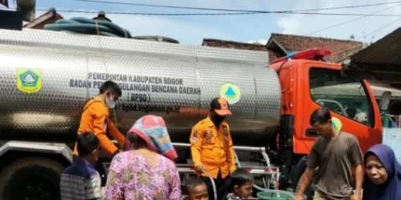 lebih-dari-130-ribu-warga-jabar-terdampak-krisis-air-bersih,-bogor-terparah