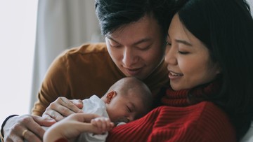 skin-to-skin-usai-melahirkan-bantu-tenangkan-bayi,-tapi-tak-turunkan-risiko-kuning