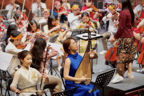 berkat-trust-orchestra,-lagu-indonesia-sukses-bikin-penonton-di-beijing-terkesima-&-gagal-move-on