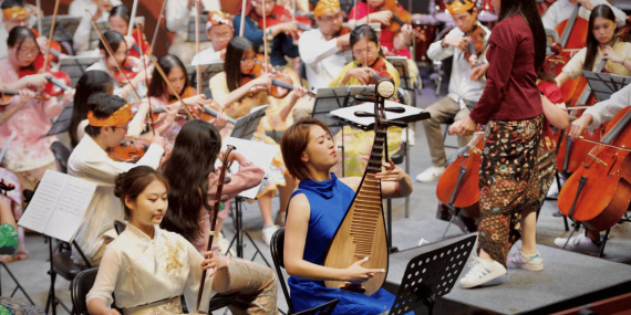Berkat TRUST Orchestra, Lagu  Indonesia Sukses Bikin Penonton di Beijing Terkesima & Gagal Move On