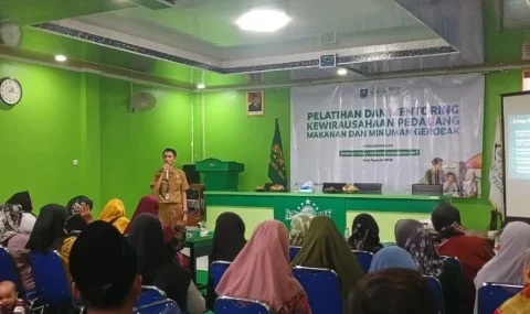 nu-care-lazisnu-adakan-pelatihan-umkm-dan-salurkan-modal-usaha-di-kota-tegal