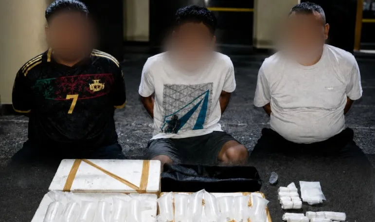 polresta-banyuwangi-gagalkan-penyelundupan-23.000-benih-lobster-ilegal,-tiga-tersangka-diamankan