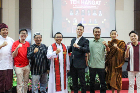 podcast-teh-hangat-tutup-season-1-dengan-dialog-lintas-agama