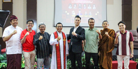 podcast-teh-hangat-tutup-season-1-dengan-dialog-lintas-agama
