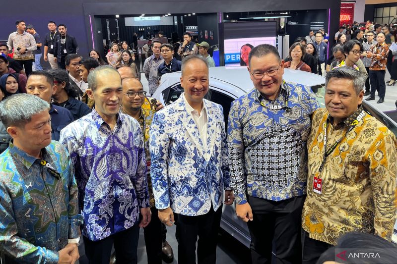 menperin-sebut-ri-berpindah-dari-pasar-ke-basis-produksi-otomotif