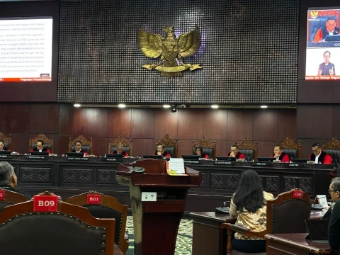 mk-tetapkan-batas-waktu-hingga-2028-untuk-pisahkan-anggaran-mbg-dari-pendidikan