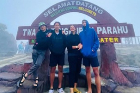 5-potret-andy-/rif-bersama-kedua-putranya,-beda-postur-tubuh-ayah-anak-jadi-sorotan