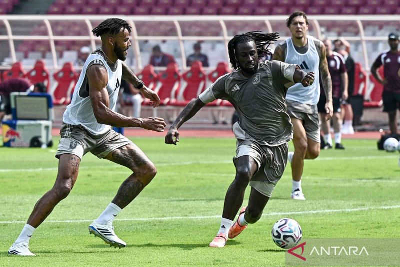 latihan-aston-villa-jelang-menghadapi-indonesia-all-star