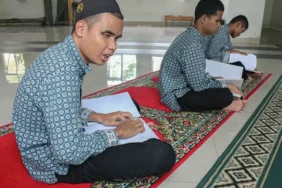 pesantren-tunanetra-raudlatul-makfufin-cerahkan-‘pandangan’-difabel-netra