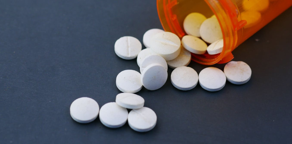 pain-and-the-struggle-for-relief:-how-fear-influences-patient-access-to-medical-opioids