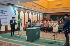 fariz-alnizar-dilantik-sebagai-rektor-unusia-periode-2026–2030