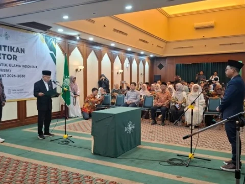 fariz-alnizar-dilantik-sebagai-rektor-unusia-periode-2026–2030