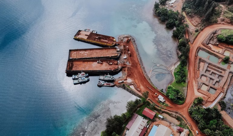 dibantah-bahlil,-greenpeace-beberkan-bukti-raja-ampat-belum-aman-dari-tambang-nikel
