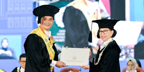 mahasiswa-s3-ugm-asal-bali-lulus-2-tahun-10-bulan-dengan-ipk-sempurna-4,00