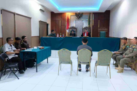 satpol-pp-sidoarjo-bawa-penjual-miras-ke-meja-hijau,-hakim-jatuhkan-vonis-denda