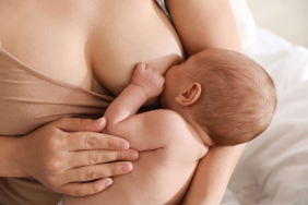pemberian-makanan-pendamping-bayi