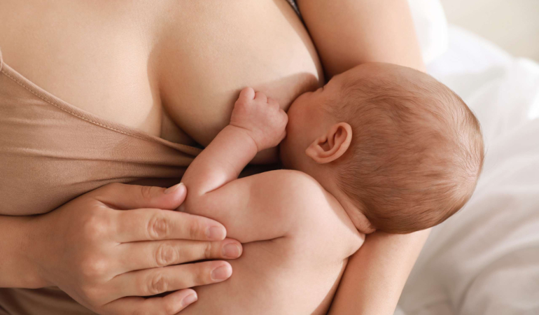 pemberian-makanan-pendamping-bayi