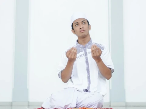 waktu-terbaik-tahajud-yang-jarang-diketahui
