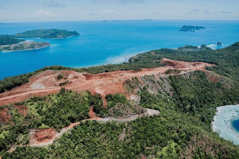 ekspansi-tambang-nikel-terus-hantui-raja-ampat