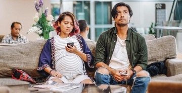 12-film-indonesia-tentang-ibu-hamil-dan-kisah-melahirkan-mengurus-bayi,-bagus-sarat-makna