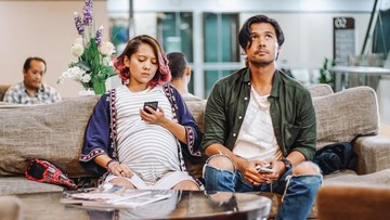 12-film-indonesia-tentang-ibu-hamil-dan-kisah-melahirkan-mengurus-bayi,-bagus-sarat-makna