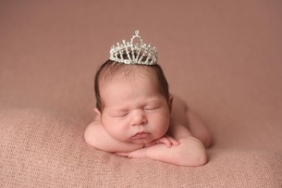 150-nama-bayi-terinspirasi-kristal-dan-artinya-untuk-anak-laki-laki-dan-perempuan