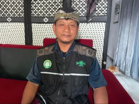 khidmah-untuk-muktamar-ke-35-nu,-100-relawan-siap-berikan-layanan-pijat-gratis-bagi-muktamirin