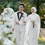 5-potret-pernikahan-dea-annisa-dan-mazaki-ahmad,-digelar-outdoor