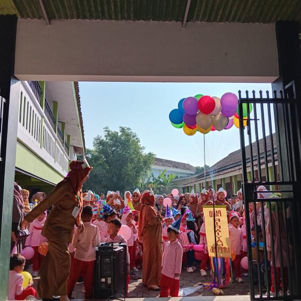 pelajaran-dari-grup-wa-wali-murid