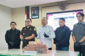 kejari-ponorogo-kembali-sita-rp1,24-miliar-dari-kasus-tunjangan-perumahan-dprd