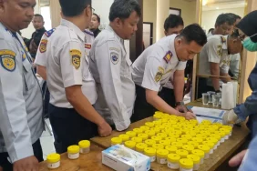 usai-petugas-dishub-gresik-ditangkap-kasus-narkoba,-100-pegawai-jalani-tes-urine