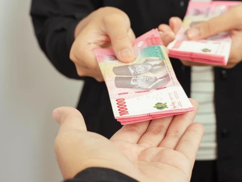 jangan-biarkan-uang-menentukan-pemimpin:-pesan-al-qur’an-tentang-bahaya-money-politics