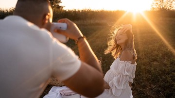 tips-memilih-gaun-untuk-maternity-shoot-agar-tampil-cantik-dan-flawless-dengan-baby-bump