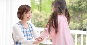 orang-tua-kini-sewa-babysitter-khusus-anak-sekolah,-ternyata-ini-yang-dilakukan