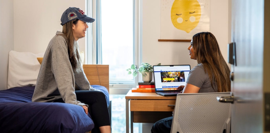 toronto-students-who-live-in-residence-get-better-grades,-study-finds