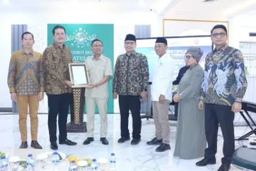 lph-nu-hac-dampingi-produsen-resin-plastik-thailand-pertama-raih-sertifikasi-halal-di-indonesia