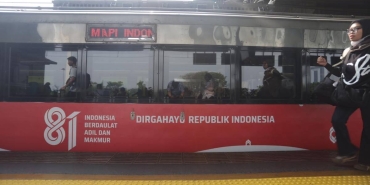 bukan-cuma-hiasan!-4-kereta-kai-disulap-merah-putih,-melaju-rayakan-hut-ri-ke-81