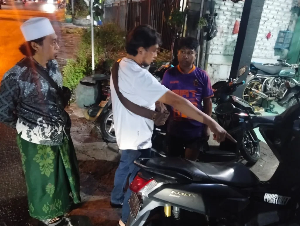 kepergok-korban,-pelaku-curanmor-di-gresik-terjatuh-dan-diamankan-warga