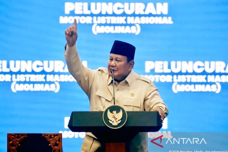 prabowo-dorong-produksi-motor-listrik-nasional-hingga-2-juta-unit