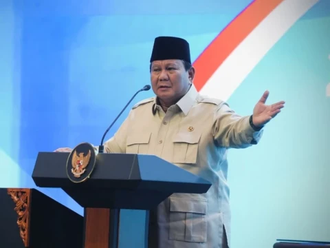 libatkan-tni-polri,-prabowo-klaim-rampungkan-3395-jembatan-dan-3.000-sumber-air-bersih