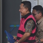 mengapa-penangkapan-tersangka-tak-cukup-membuat-publik-percaya-pemberantasan-korupsi?
