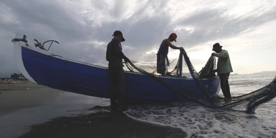 sampah-alat-tangkap-ikan-bahayakan-ekosistem-laut-indonesia