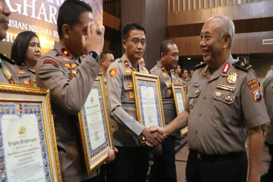 pelayanan-publik-polres-bojonegoro-raih-predikat-prima-a-dari-kapolri