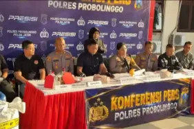 polisi-gagalkan-pengiriman-3.170-liter-miras-via-bus-antarkota-di-probolinggo