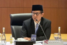 menkes-sebut-belum-ada-rencana-kenaikan-tarif-bpjs-tahun-2026